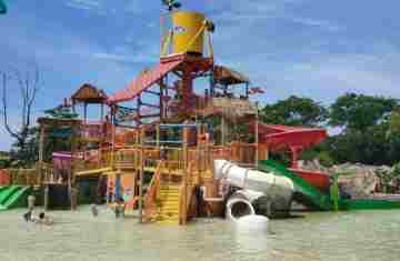 Campo Bonito - Crianças do Centro de Convivência Vivenciam Dia de Lazer no Blue Park